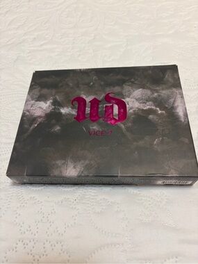 Urban Decay Vice 2 Eyeshadow Palette 🔥RARE🔥